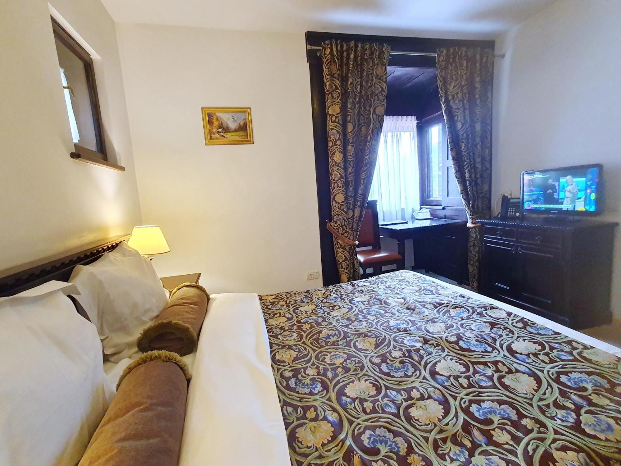 Vila Leonida - Resort Leonida Buşteni Zewnętrze zdjęcie